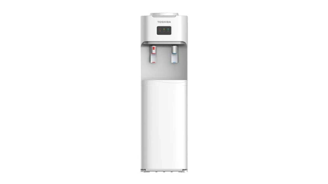Năng suất nước nóng 4 lít/giờ và nước lạnh 2 lít/giờ của cây nước nóng lạnh: Đủ dùng cho bao nhiêu người?
