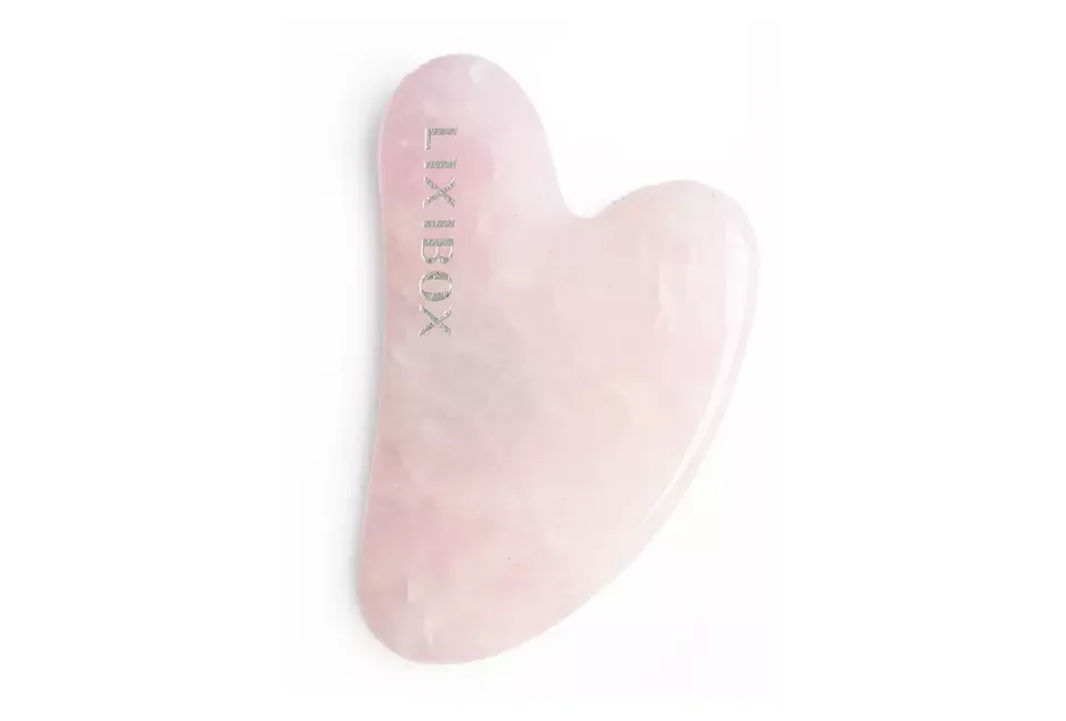 Dụng cụ massage mặt đá thạch anh hình trái tim Lixibox Rose Quartz Heart Shaped Gua Sha Facial Tool - ảnh 1